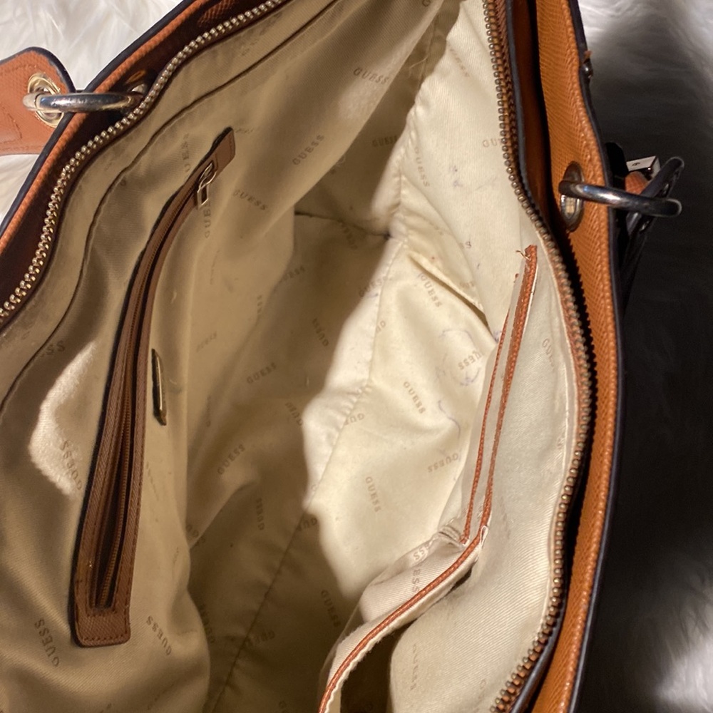 Guess Tote Bag With Matching Wallet Set - image 3